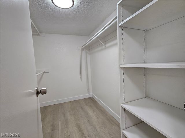 205 East Harmon Avenue 113, Las Vegas, NV 89169
