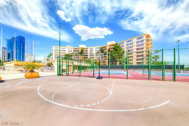 205 East Harmon Avenue 113, Las Vegas, NV 89169