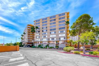 205 East Harmon Avenue 113, Las Vegas, NV 89169
