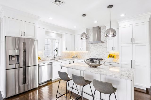 259 Oakwood Ave, Revere, MA 02151