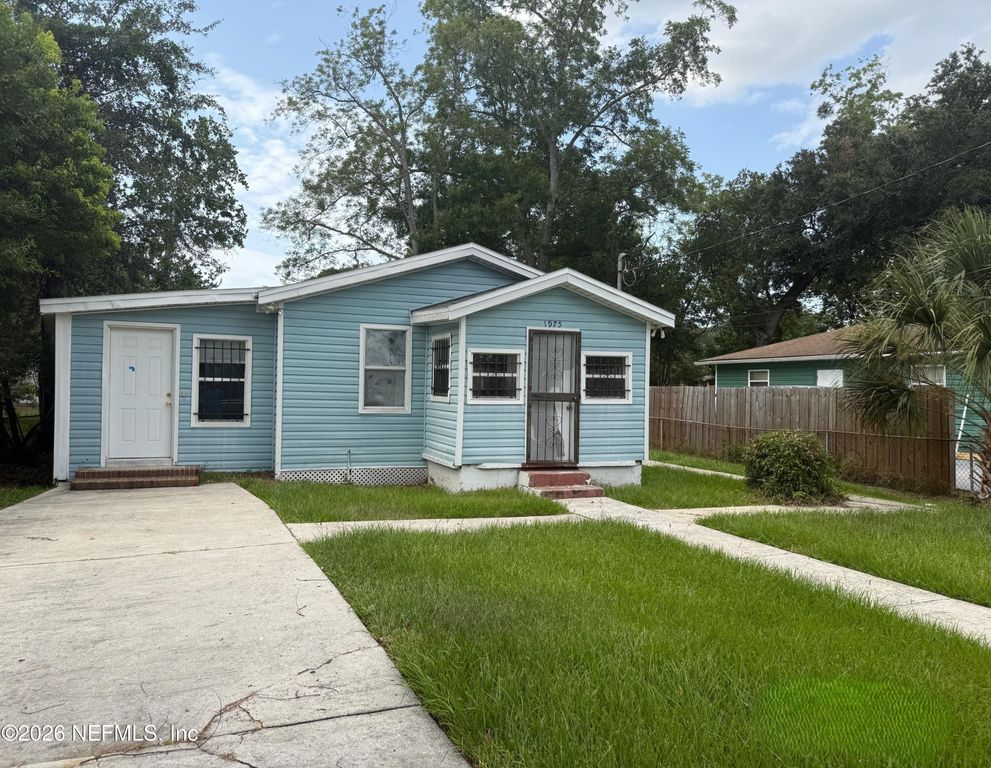 1975 TUSKEGEE Road, Jacksonville, FL 32209