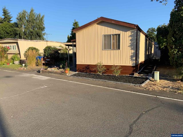 4676 NE Amber St, Salem, OR 97301