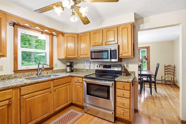22 Erik Street, Merrimack, NH 03054