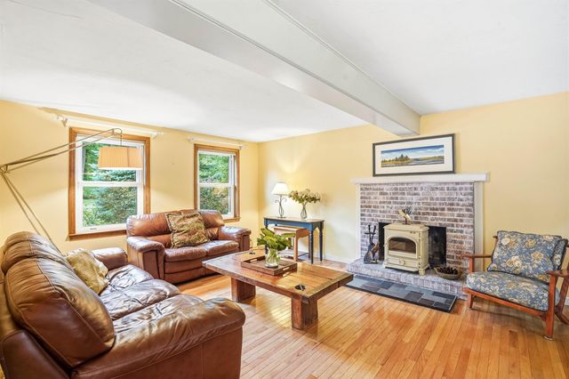 22 Erik Street, Merrimack, NH 03054