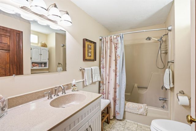 22 Erik Street, Merrimack, NH 03054