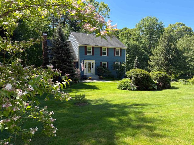 22 Erik Street, Merrimack, NH 03054