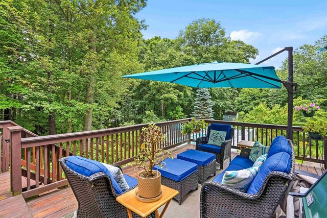 22 Erik Street, Merrimack, NH 03054