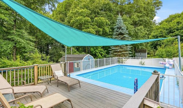 22 Erik Street, Merrimack, NH 03054