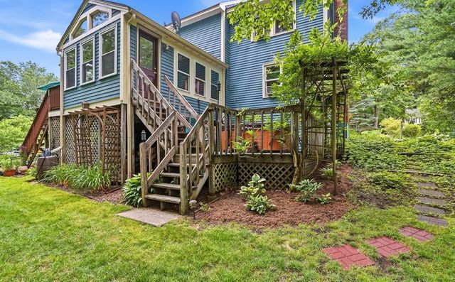 22 Erik Street, Merrimack, NH 03054