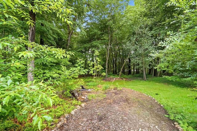 22 Erik Street, Merrimack, NH 03054