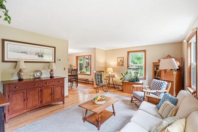 22 Erik Street, Merrimack, NH 03054