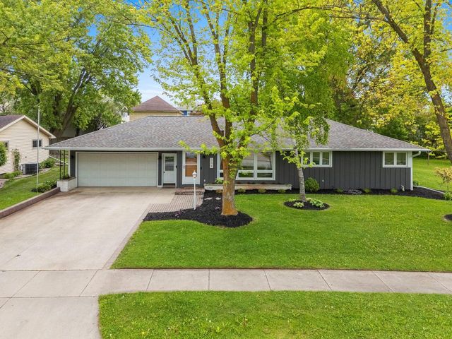 334 Lee AVENUE, Brillion, WI 54110