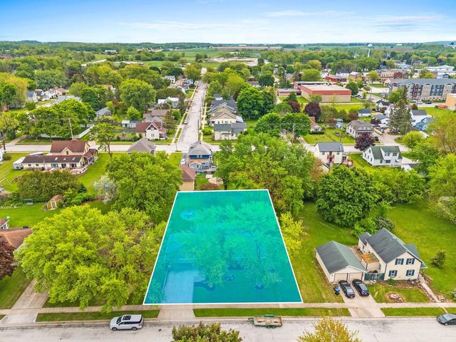 334 Lee AVENUE, Brillion, WI 54110