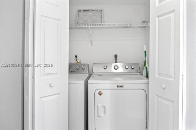 2371 NW 33rd St 714, Oakland Park, FL 33309
