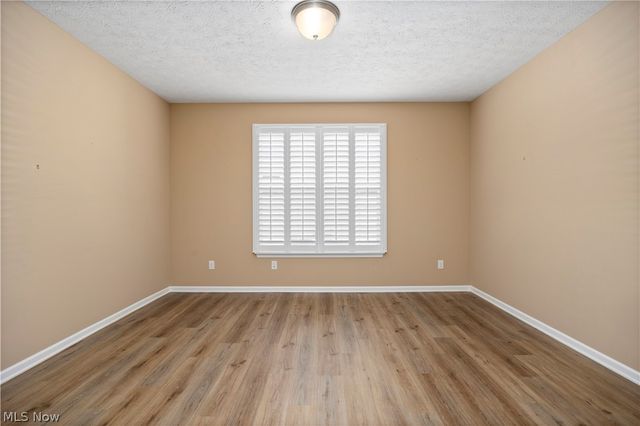 605 Cedar Crest Drive, Elyria, OH 44035