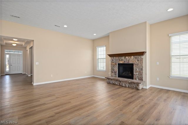 605 Cedar Crest Drive, Elyria, OH 44035