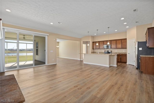 605 Cedar Crest Drive, Elyria, OH 44035