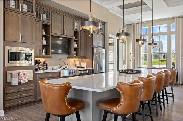 605 Cedar Crest Drive, Elyria, OH 44035