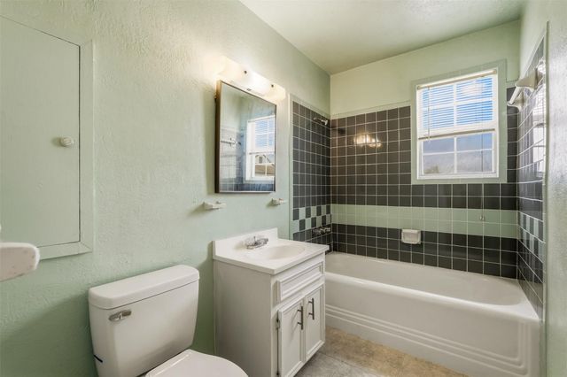 7215 Apache Street, Houston, TX 77028