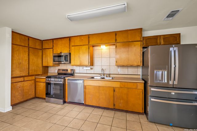 170 Sinclair Rd, San Antonio, TX 78222