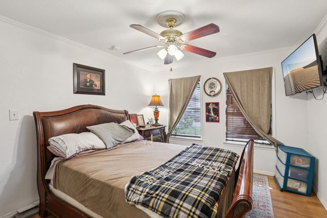 408 Harrison Lane, Hurst, TX 76053