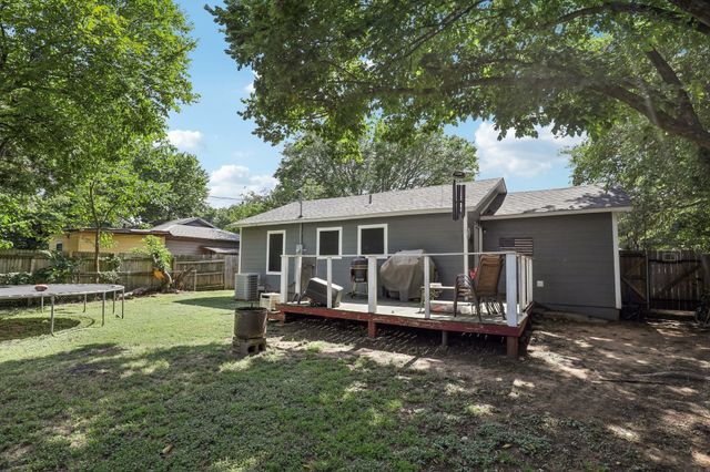 408 Harrison Lane, Hurst, TX 76053