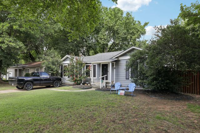 408 Harrison Lane, Hurst, TX 76053