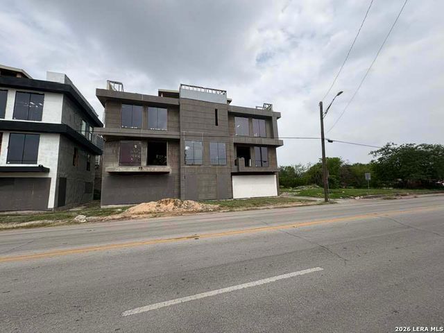 412 S HACKBERRY ST, San Antonio, TX 78203