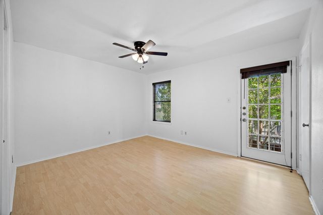 802 Banister LN 802, Austin, TX 78704