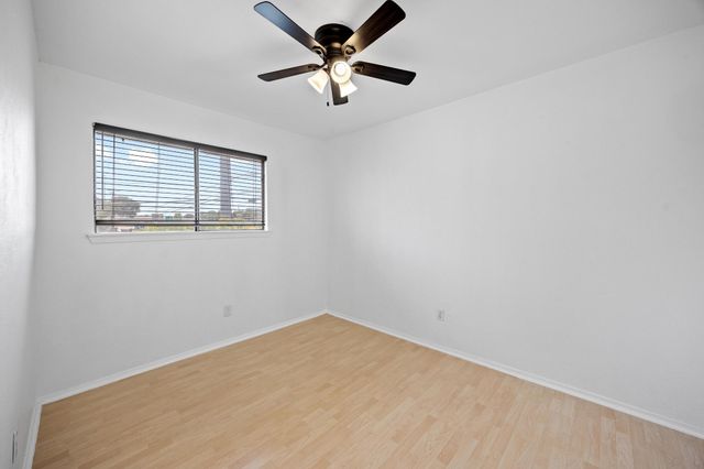 802 Banister LN 802, Austin, TX 78704