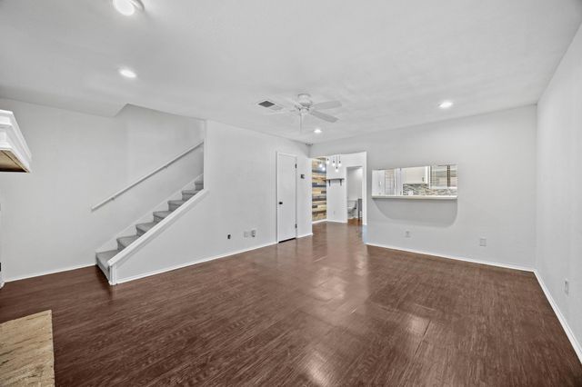 802 Banister LN 802, Austin, TX 78704