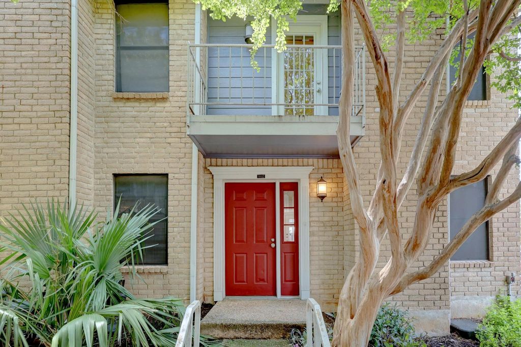 802 Banister LN 802, Austin, TX 78704