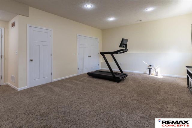 8307 Ryley Lane, Lincoln, NE 68512