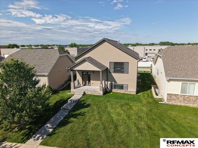 8307 Ryley Lane, Lincoln, NE 68512