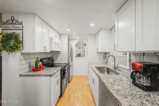4252 N 68TH Lane, Phoenix, AZ 85033
