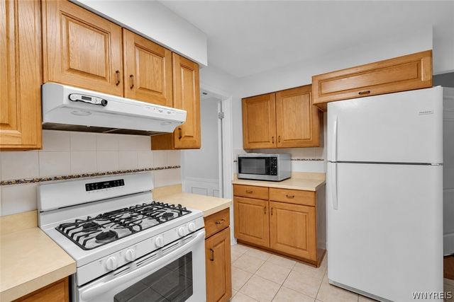 15 Inverness Circle, Amherst, NY 14051