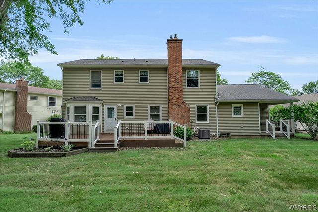 15 Inverness Circle, Amherst, NY 14051