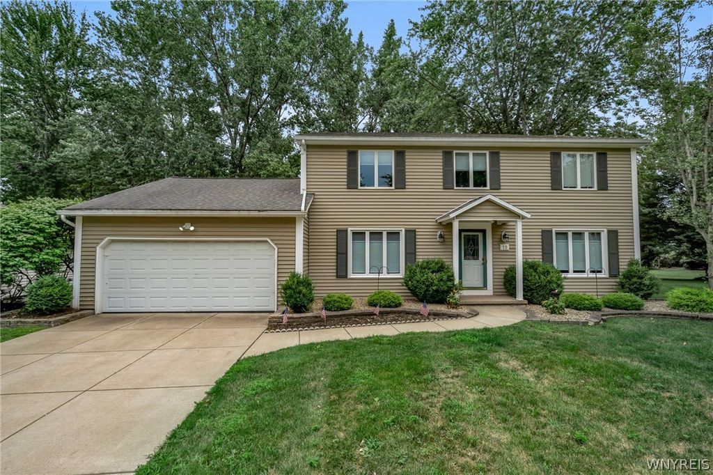 15 Inverness Circle, Amherst, NY 14051
