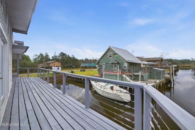 10064 Everest Street, Bay Saint Louis, MS 39520