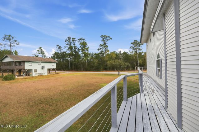 10064 Everest Street, Bay Saint Louis, MS 39520