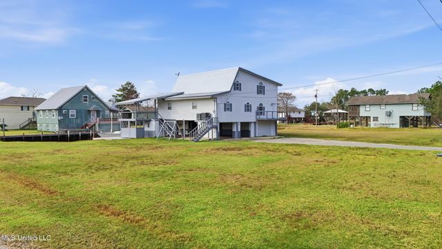 10064 Everest Street, Bay Saint Louis, MS 39520