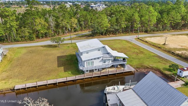 10064 Everest Street, Bay Saint Louis, MS 39520