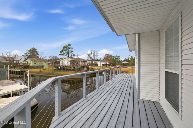 10064 Everest Street, Bay Saint Louis, MS 39520