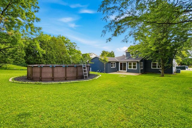 3971 S 118th STREET, Greenfield, WI 53228