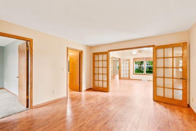 3971 S 118th STREET, Greenfield, WI 53228