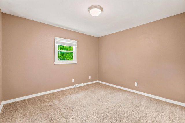 3971 S 118th STREET, Greenfield, WI 53228
