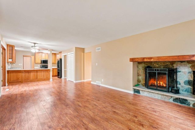 3971 S 118th STREET, Greenfield, WI 53228