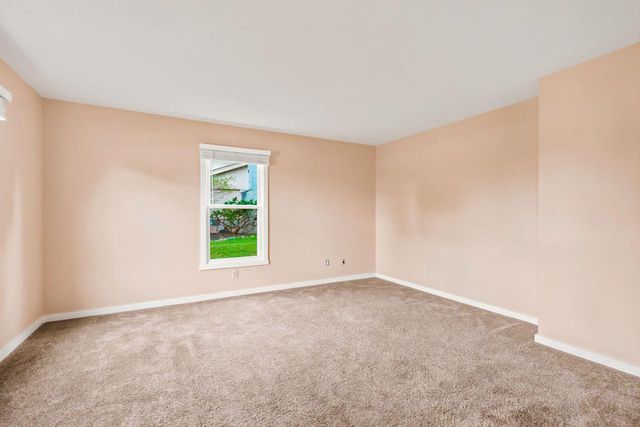 3971 S 118th STREET, Greenfield, WI 53228