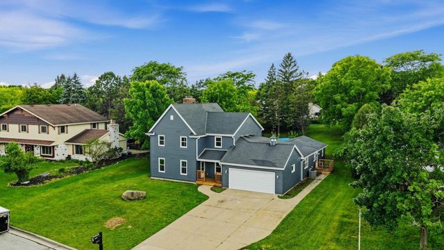 3971 S 118th STREET, Greenfield, WI 53228