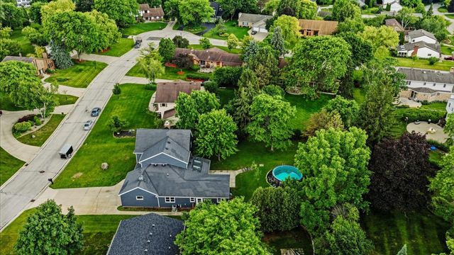 3971 S 118th STREET, Greenfield, WI 53228